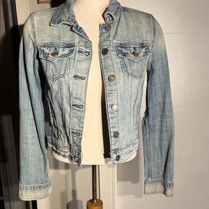 Women's Light Blue Classic Denim Jacket